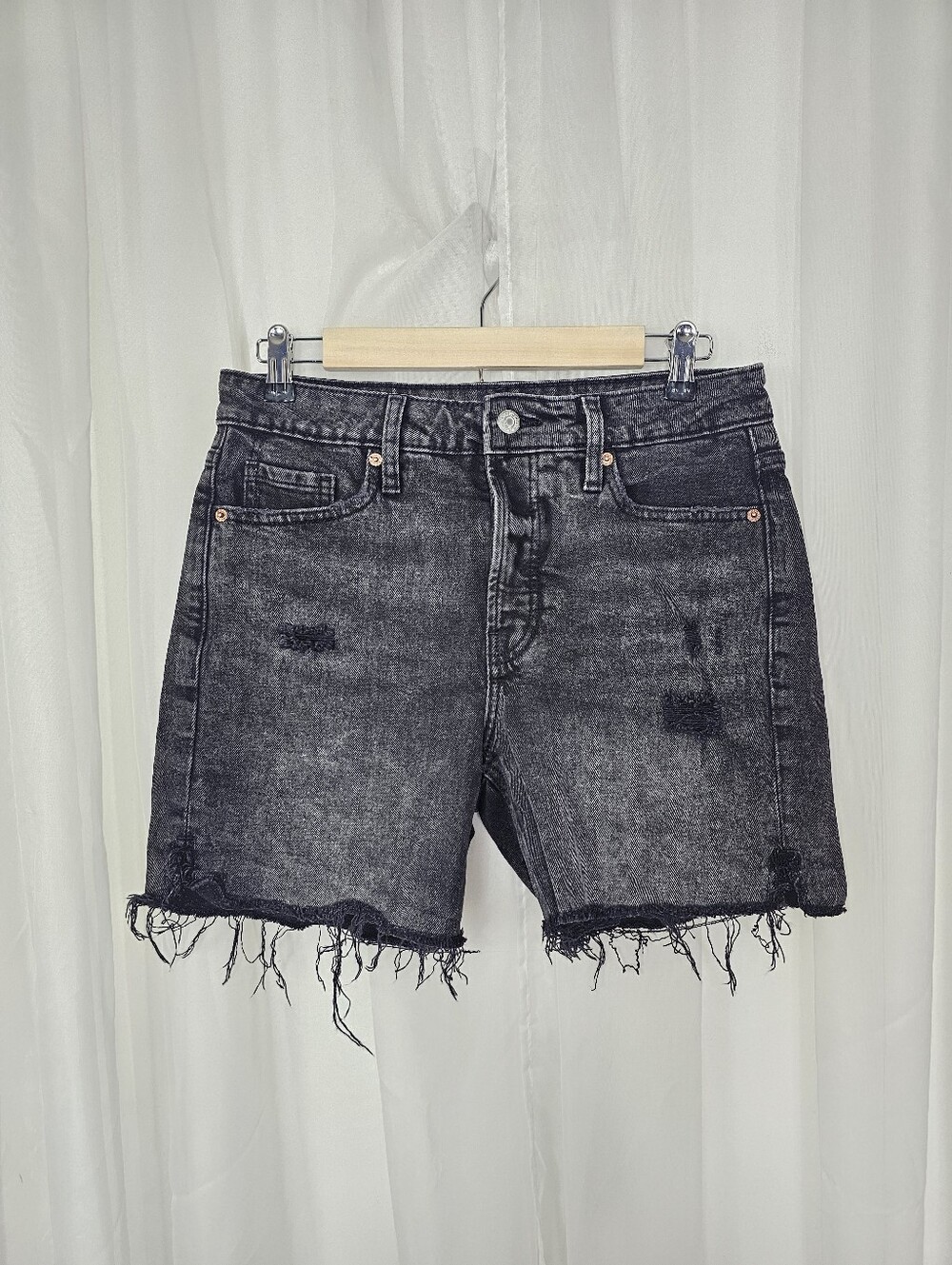 Old Navy OG Straight High-Rise Black Distressed Denim Shorts Button Fly Size 6